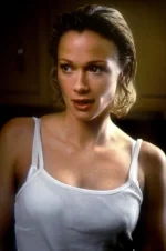 Lauren-Holly-3.webp
