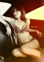 Daisy-Lowe-2.webp