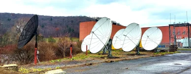 Comcast_Dishes.webp